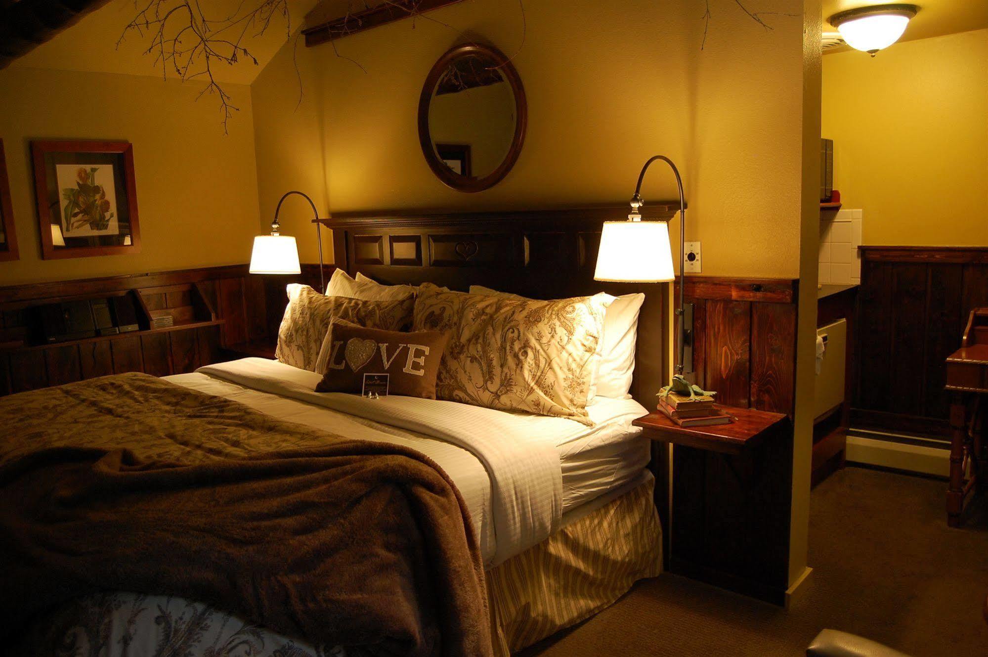 Highland Haven Creekside Inn Evergreen Eksteriør bilde